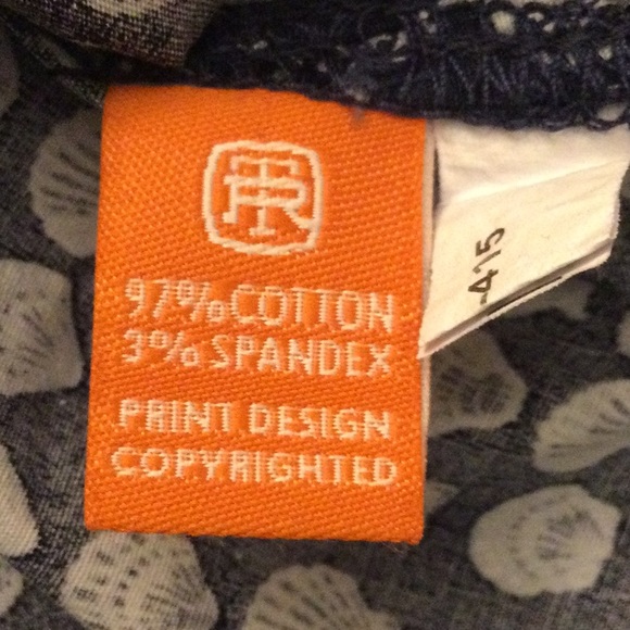 Tori Richard sea shell button down shirt sleeve. - Picture 6 of 6